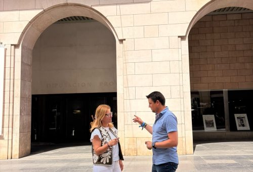 El PSOE lamenta que a Isaac Claver solo le interesa la Universidad pública para hacerse las fotos