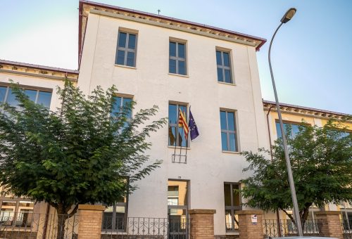 El PSOE critica que Susín opte por hacerse fotos de final de curso en lugar de solucionar los problemas de la escuela rural en Huesca