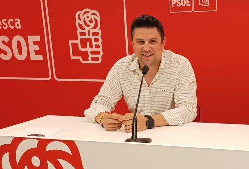 Antonio Biescas lamenta que, mientras el presidente de la DPZ anuncia medidas para los municipios afectados por el fuego en la provincia zaragozana, “en la de Huesca, Isaac Claver sigue más preocupado por hacerse fotos”