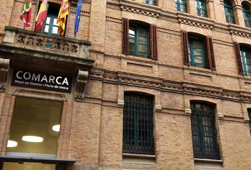 El PSOE de la Hoya de Huesca denuncia que Vox utiliza la Comarca como altavoz partidista con la connivencia del PP